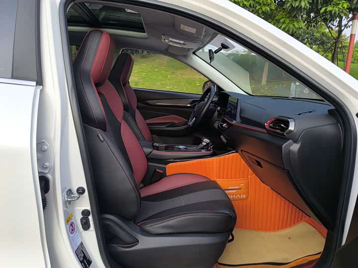 Фото 26 - Changan Oshan X5