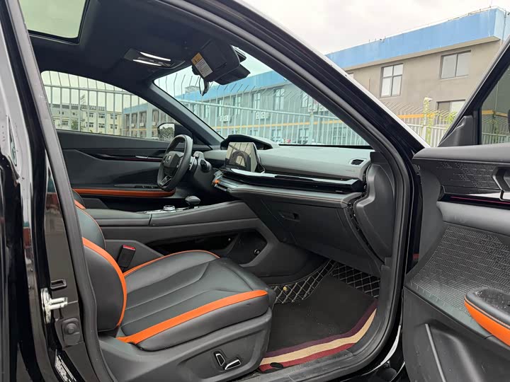 Фото 7 - Changan UNI-V