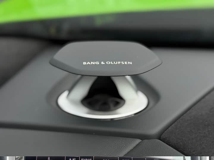 Фото 4 - Lamborghini Urus