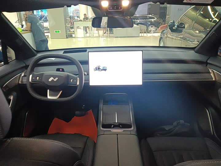 Фото 10 - Nio Onvo L60