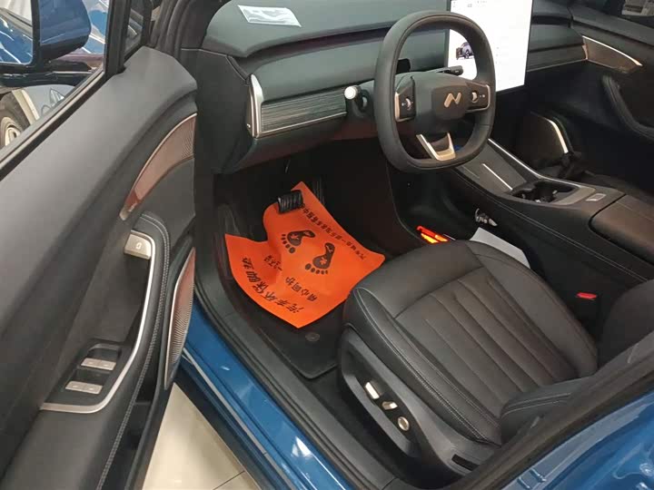 Фото 16 - Nio Onvo L60