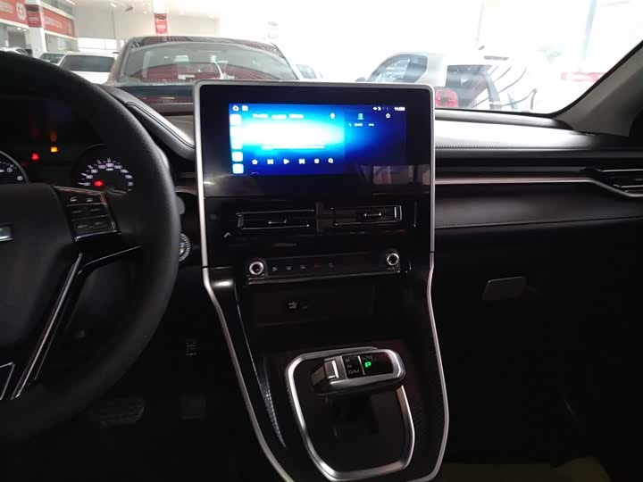 Фото 13 - Haval M6