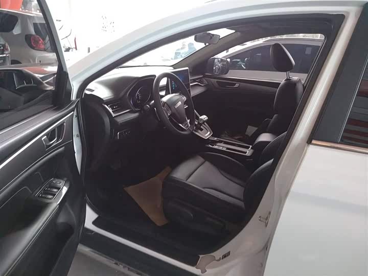 Фото 15 - Haval M6