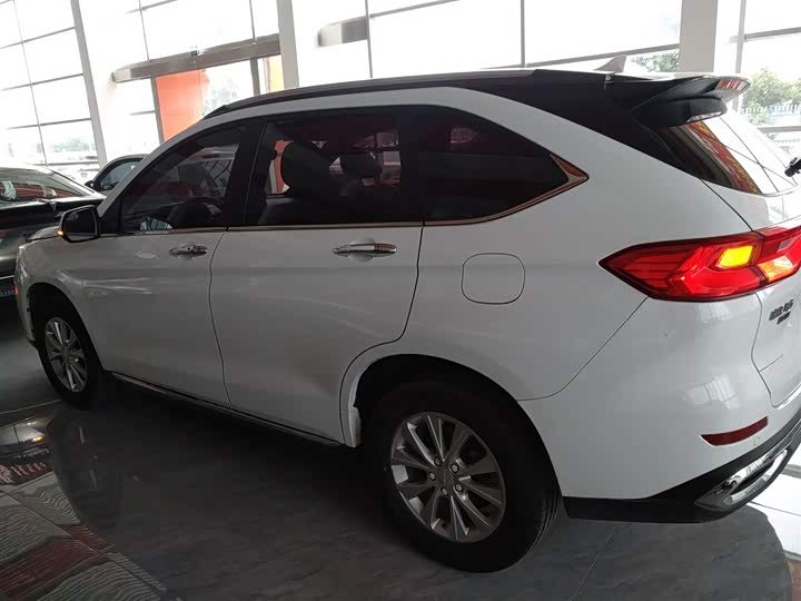 Фото 5 - Haval M6