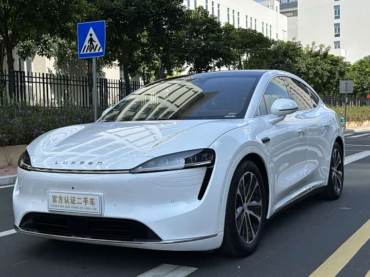 Фото 1 - Luxeed R7