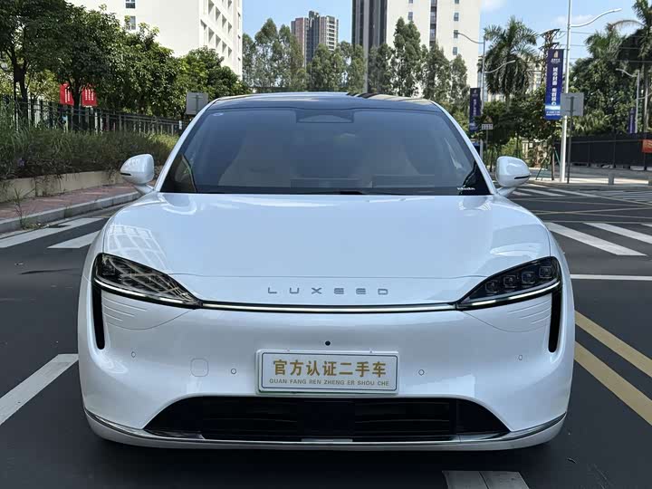 Фото 2 - Luxeed R7