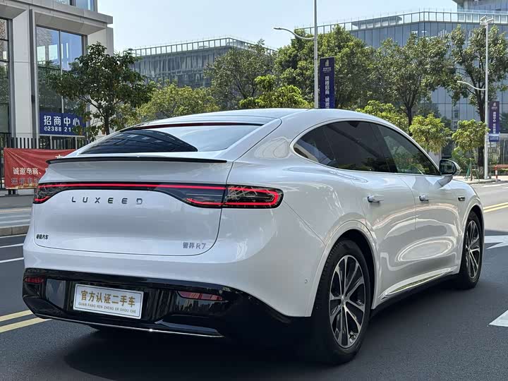 Фото 4 - Luxeed R7