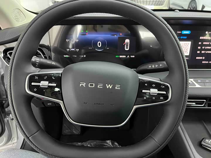 Фото 9 - Roewe D7
