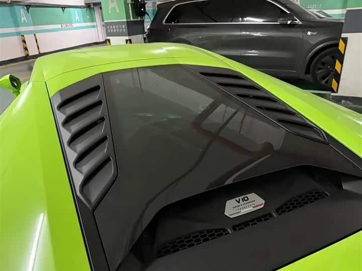 Фото 13 - Lamborghini Huracán