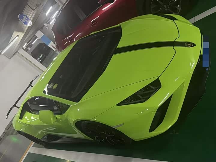 Фото 4 - Lamborghini Huracán