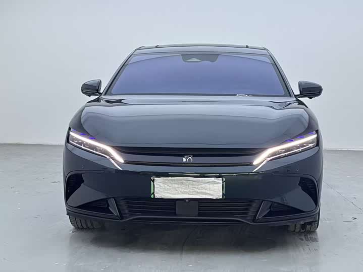 Фото 2 - BYD Han