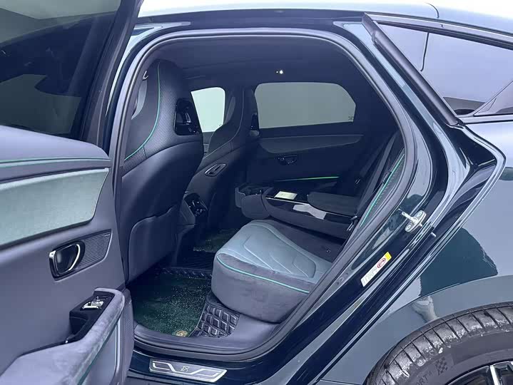 Фото 6 - BYD Han