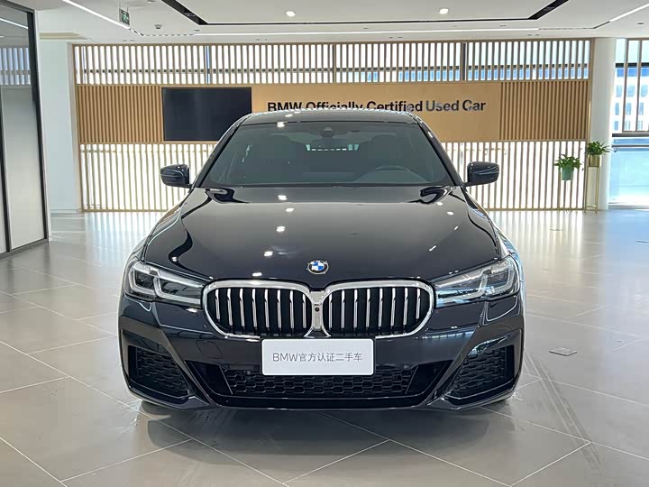 Фото 2 - BMW 5 Series