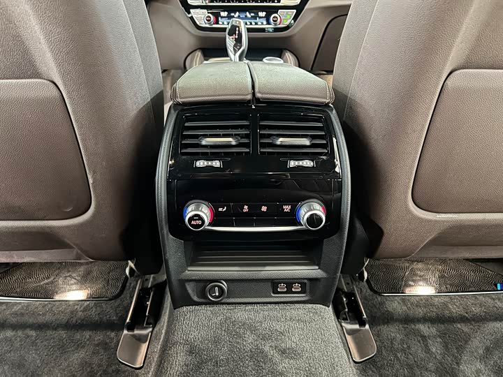 Фото 7 - BMW 5 Series