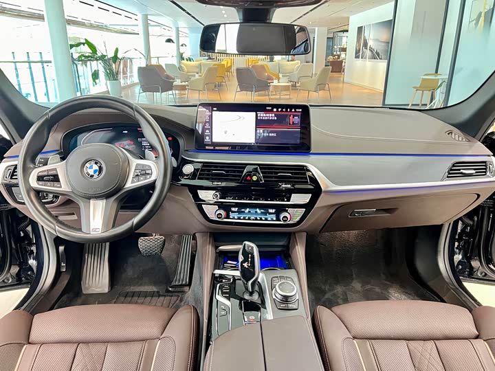 Фото 8 - BMW 5 Series