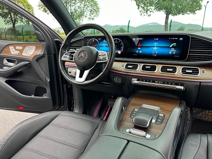 Фото 15 - Mercedes-Benz GLS-Class