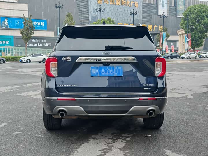 Фото 4 - Ford Explorer