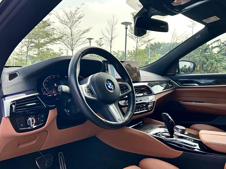 Фото 11 - BMW 6 Series GT