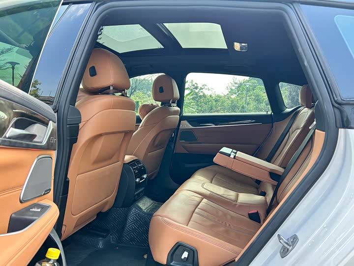 Фото 17 - BMW 6 Series GT