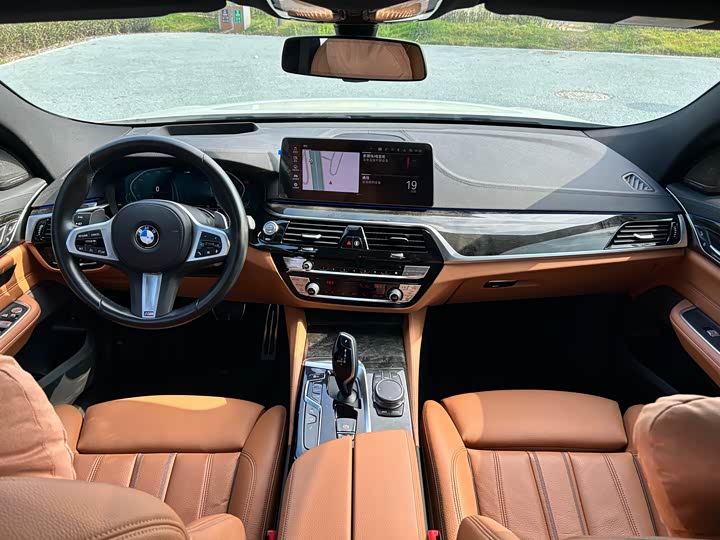 Фото 9 - BMW 6 Series GT