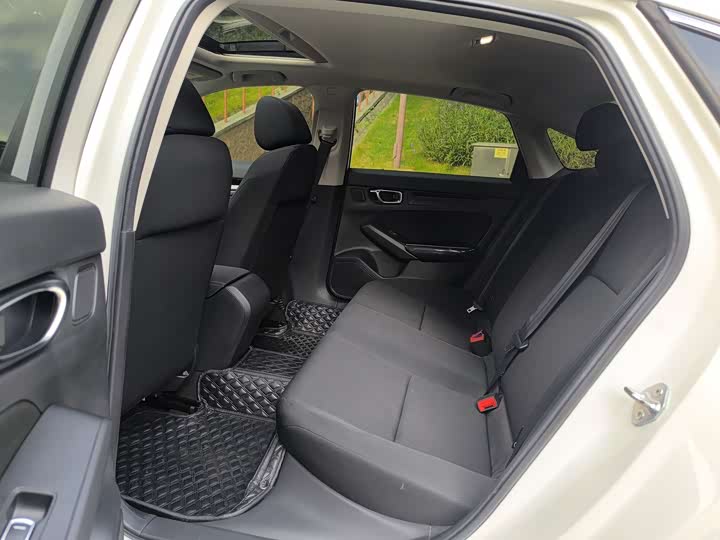 Фото 12 - Honda Civic