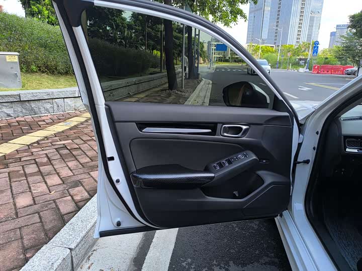 Фото 15 - Honda Civic