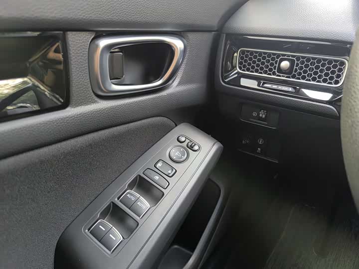 Фото 26 - Honda Civic