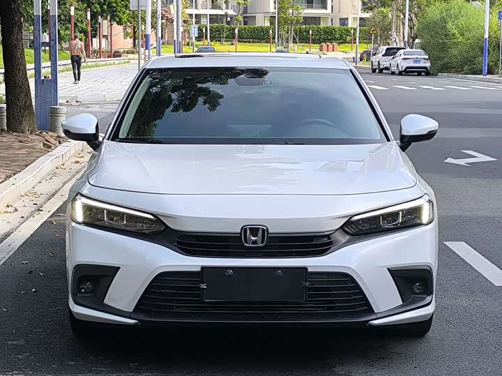 Фото 3 - Honda Civic