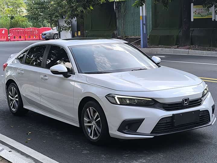 Фото 4 - Honda Civic