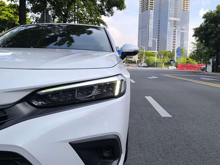 Фото 9 - Honda Civic