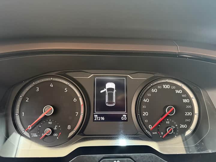 Фото 10 - Volkswagen Tharu