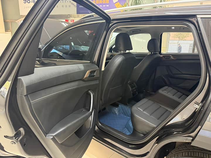 Фото 17 - Volkswagen Tharu