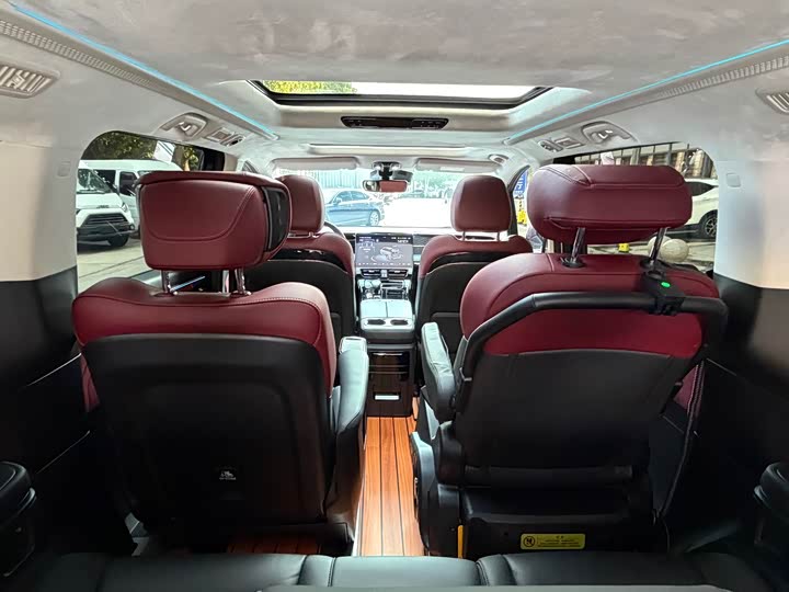 Фото 25 - GAC Trumpchi E9