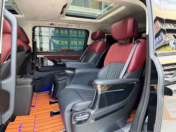 Фото 26 - GAC Trumpchi E9