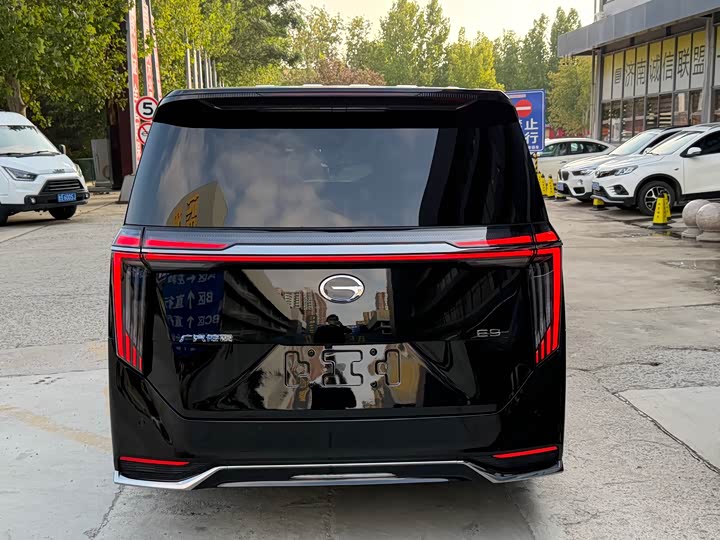 Фото 31 - GAC Trumpchi E9