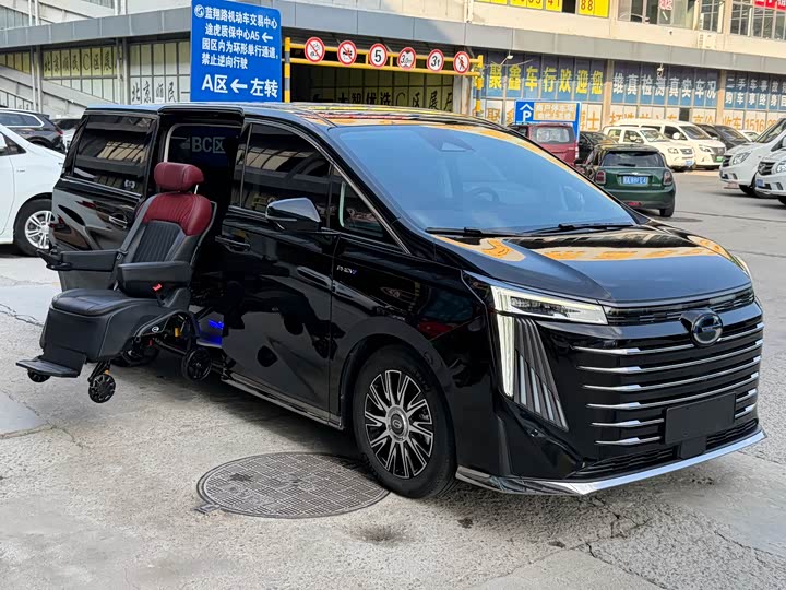 Фото 4 - GAC Trumpchi E9