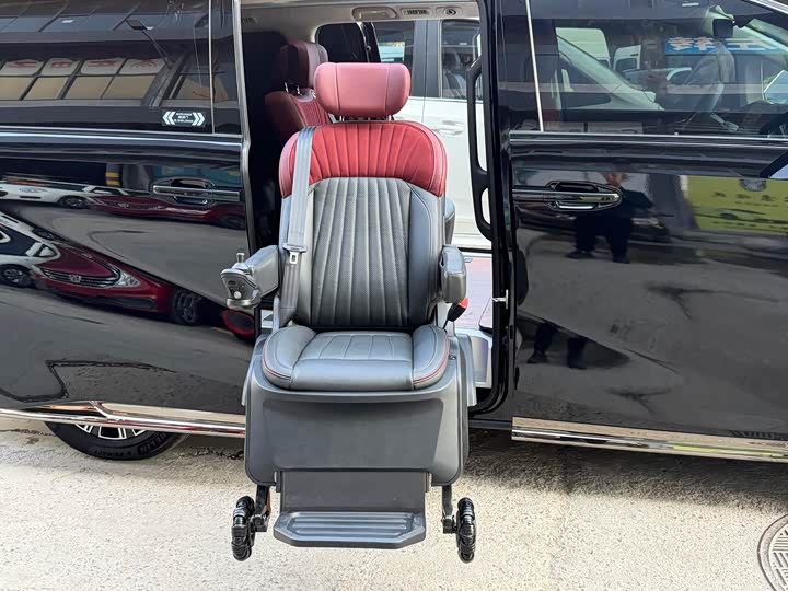 Фото 8 - GAC Trumpchi E9