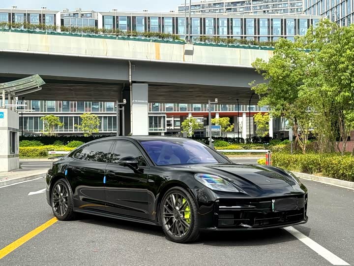 Фото 3 - Porsche Panamera Hybrid