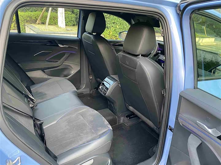 Фото 11 - Volkswagen Tiguan L Pro