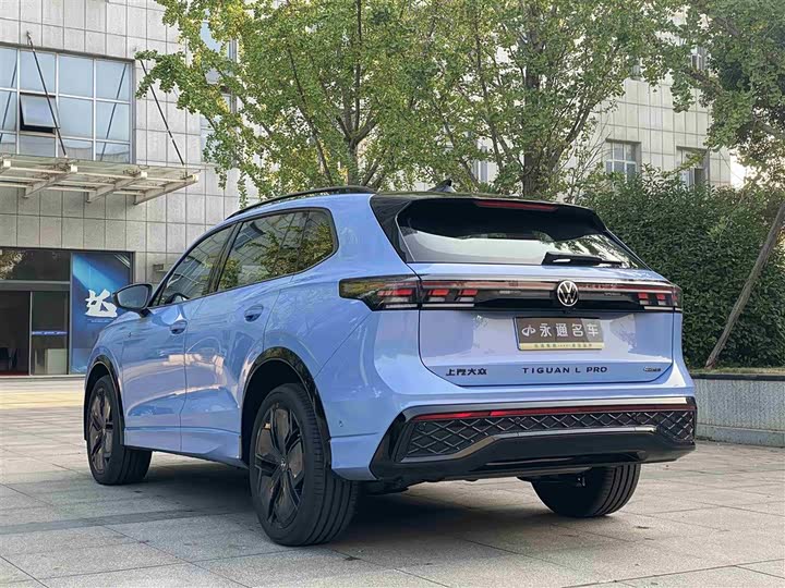 Фото 15 - Volkswagen Tiguan L Pro