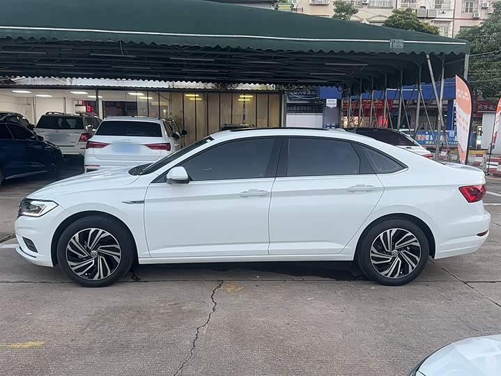 Фото 6 - Volkswagen Sagitar L