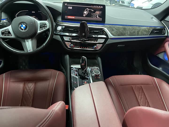 Фото 10 - BMW 5 Series