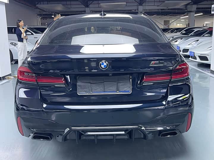 Фото 15 - BMW 5 Series