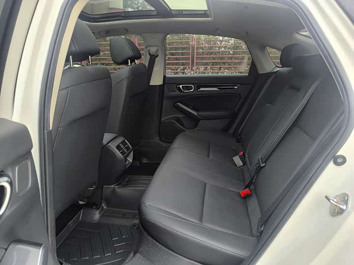 Фото 13 - Honda Civic