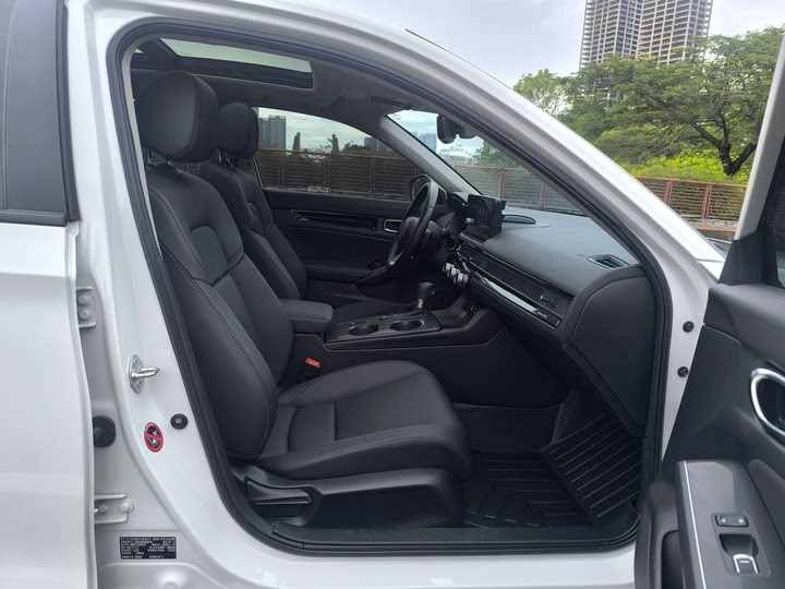 Фото 15 - Honda Civic