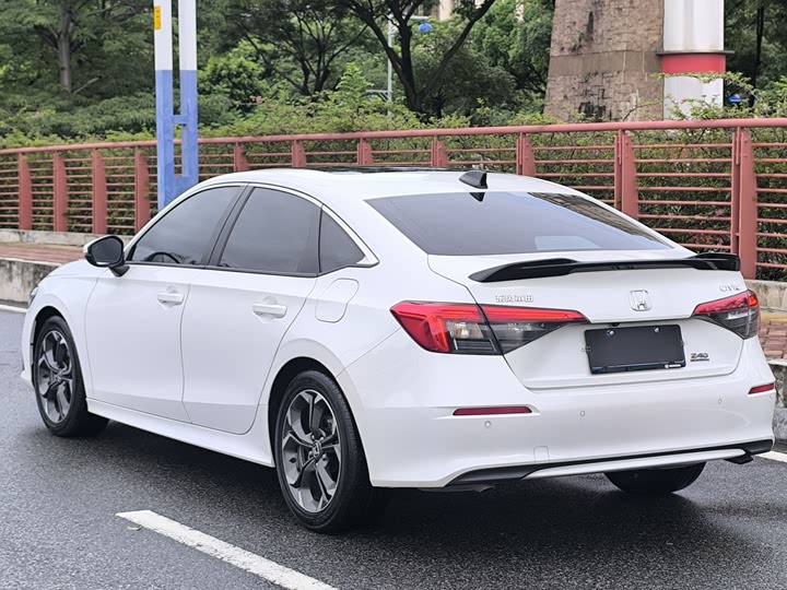 Фото 7 - Honda Civic