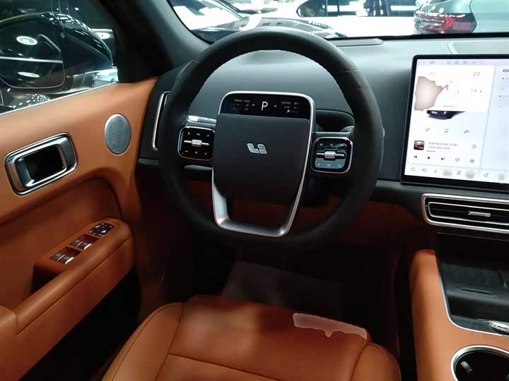 Фото 11 - LiXiang L7