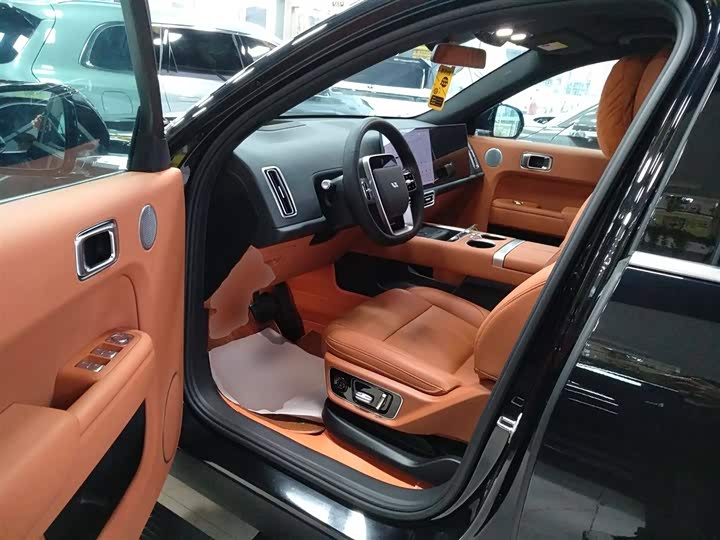 Фото 16 - LiXiang L7