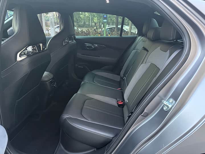 Фото 6 - GAC Trumpchi Empow R