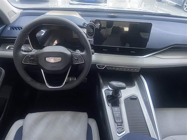 Фото 13 - Geely Preface